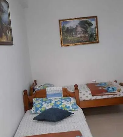 Sanos Gardenapartament
